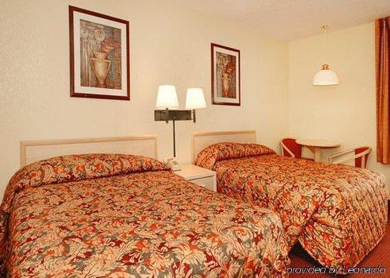 Econo Lodge Мобил Стая снимка